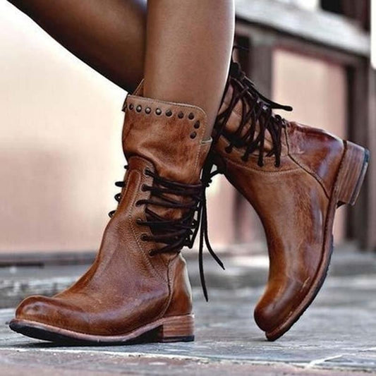 Pioneering Classic comfort boots with sleek silhouette for women | Grace