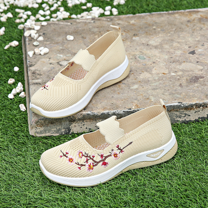 Mesmerizing Lightweight ballet flats with pointed toe for women | Tilly