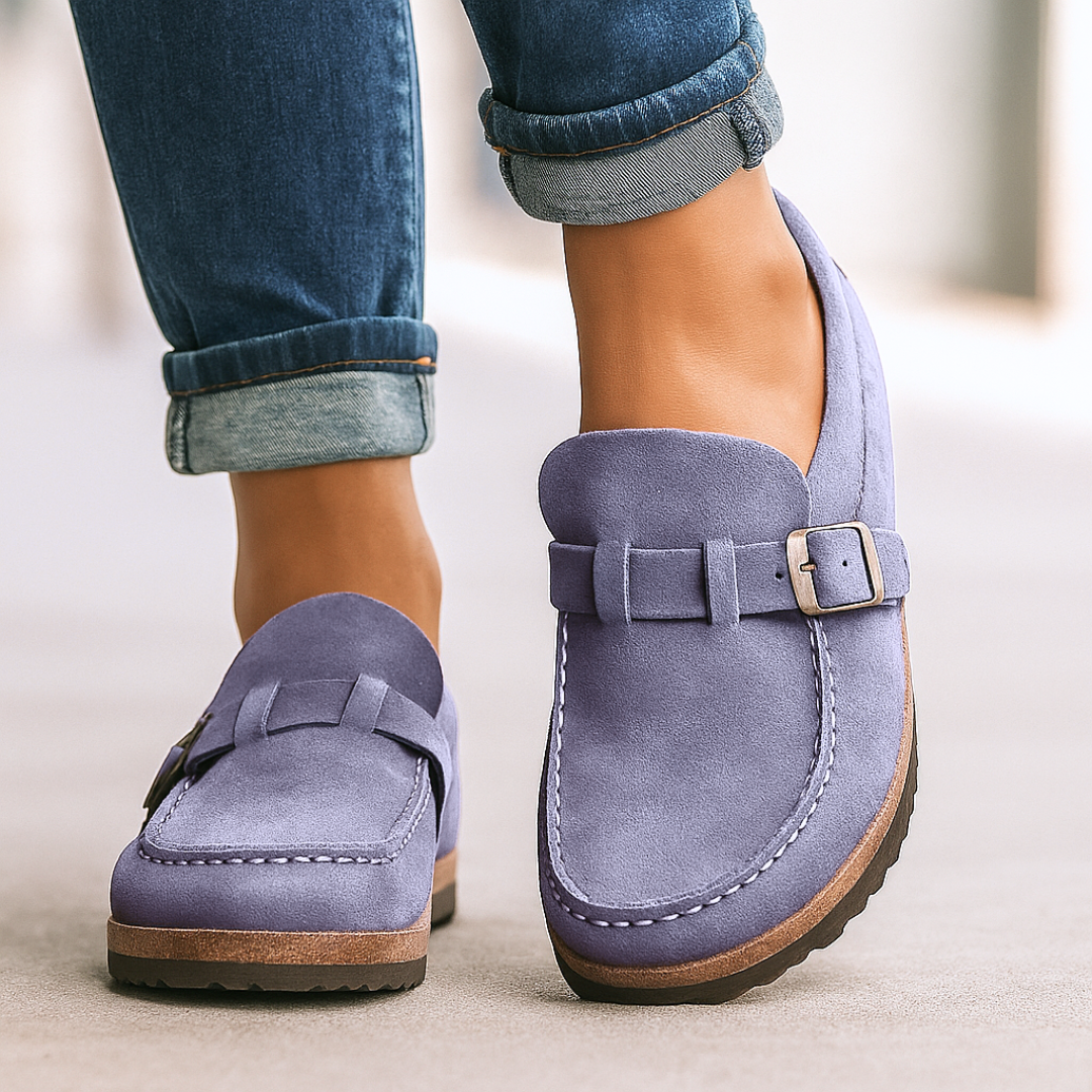 Mild Supportive slip-on shoes with classic silhouette for women | Brisa