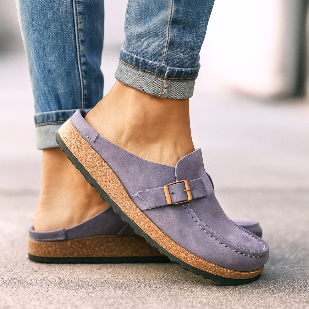 Mild Supportive slip-on shoes with classic silhouette for women | Brisa