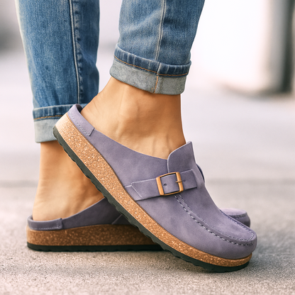Mild Supportive slip-on shoes with classic silhouette for women | Brisa