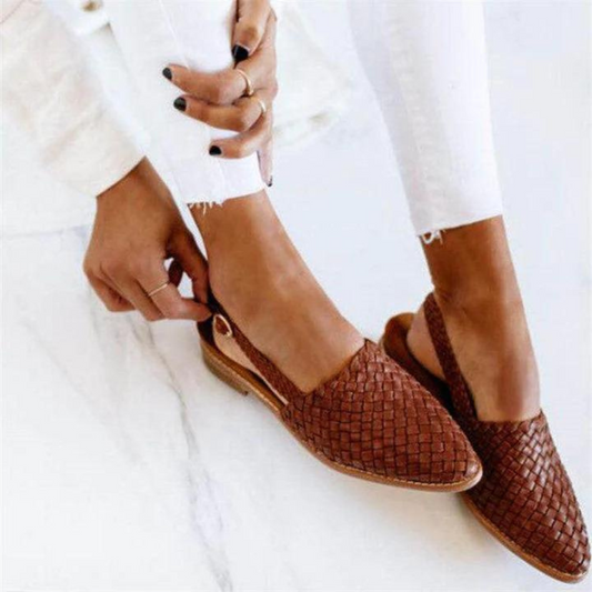 Homely Artisanal low sandals with slingback design for women | Cassia
