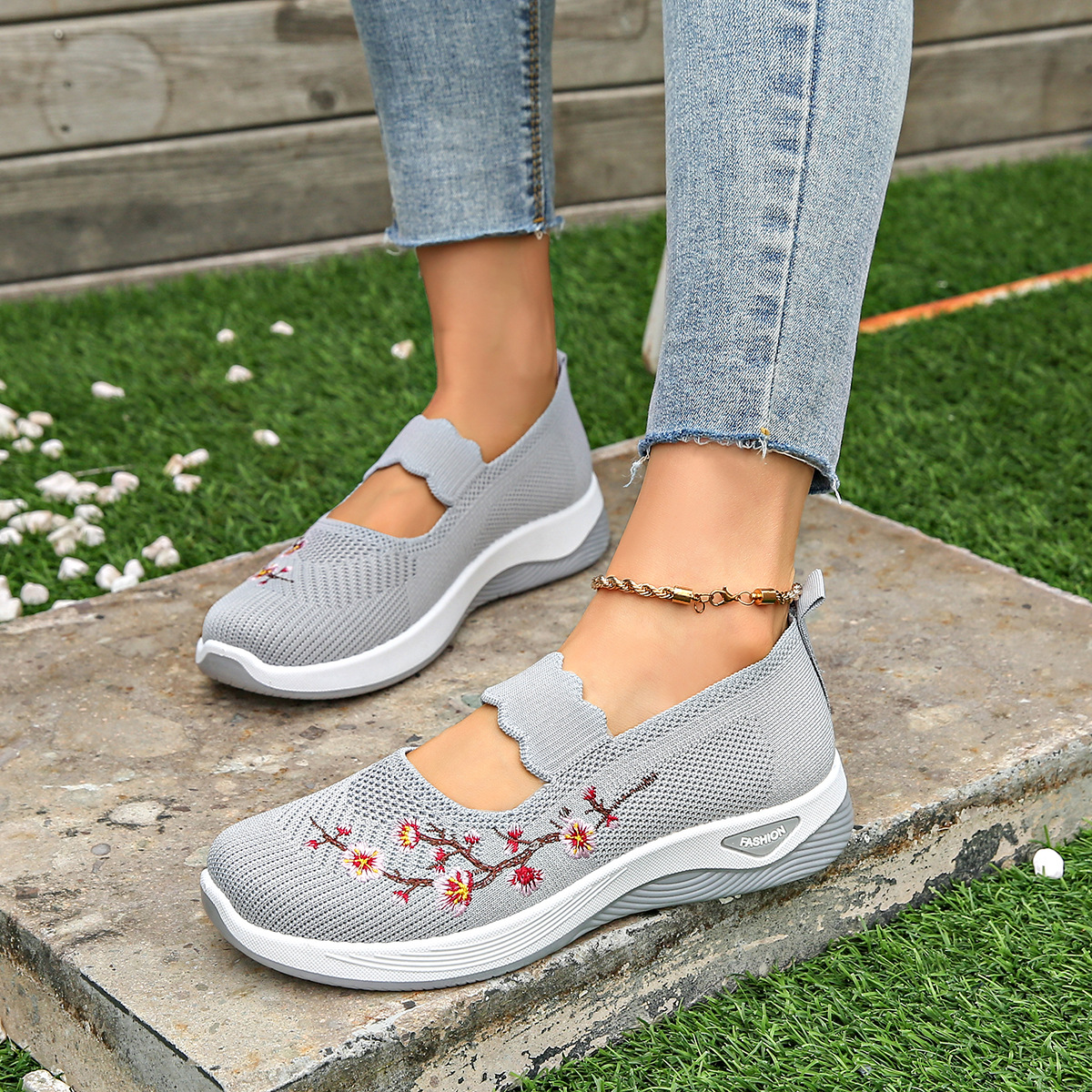Mesmerizing Lightweight ballet flats with pointed toe for women | Tilly