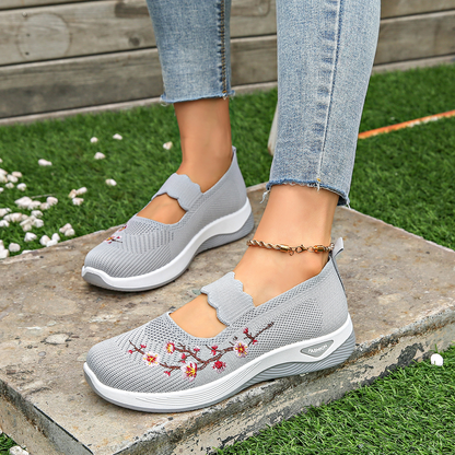 Mesmerizing Lightweight ballet flats with pointed toe for women | Tilly