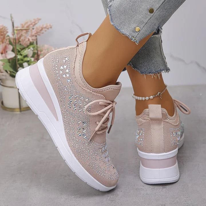 Snug Supportive everyday sneakers for women | Bellara