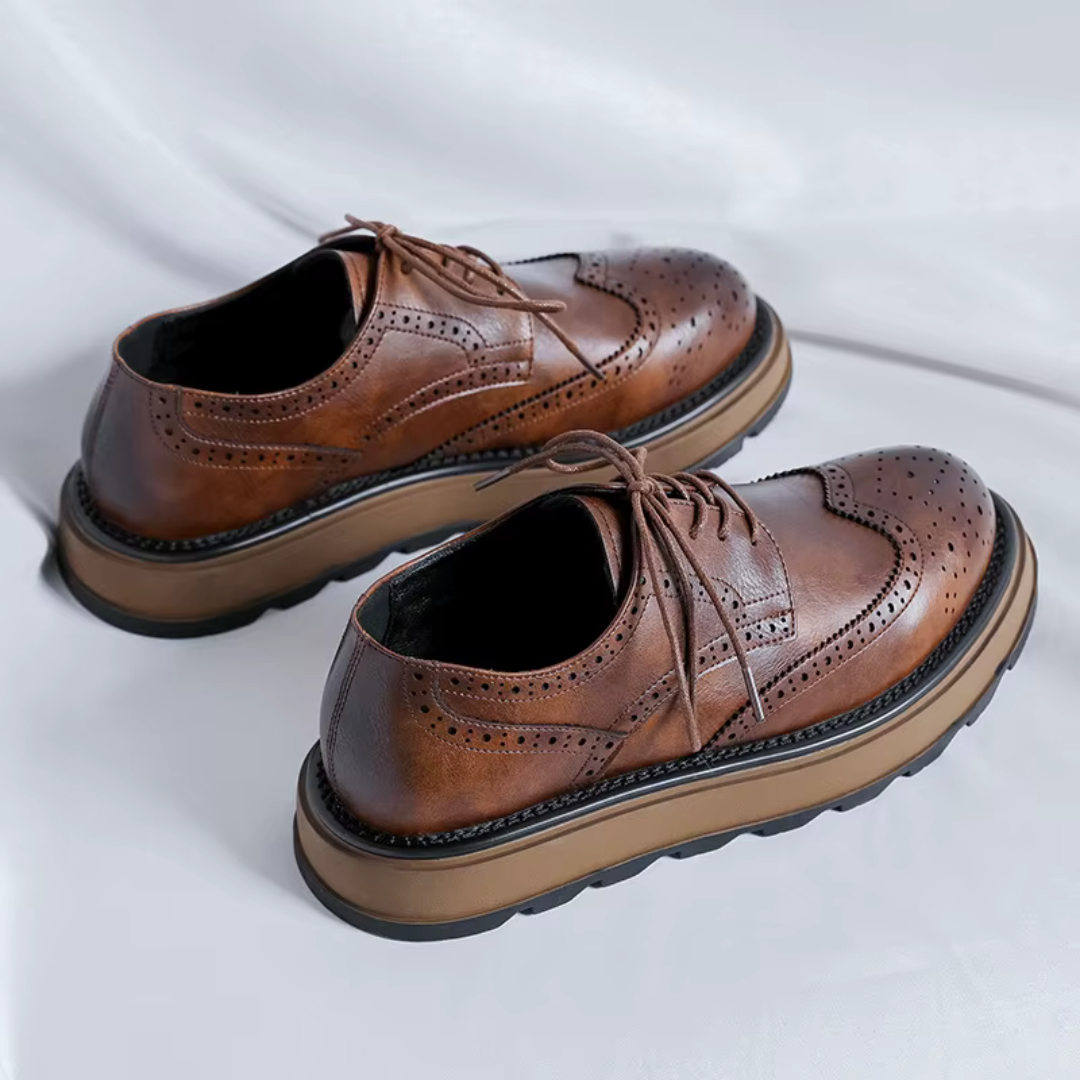 Delicate Heritage Brogue Oxford Shoes For Men | Maxwell
