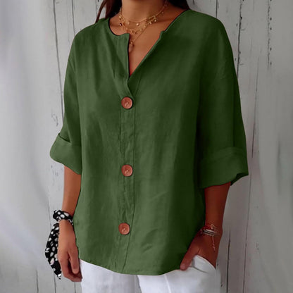 Permanent Classic everyday blouse with relaxed fit for women | Elara