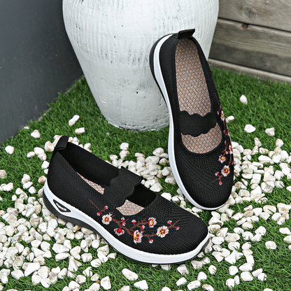 Mesmerizing Lightweight ballet flats with pointed toe for women | Tilly