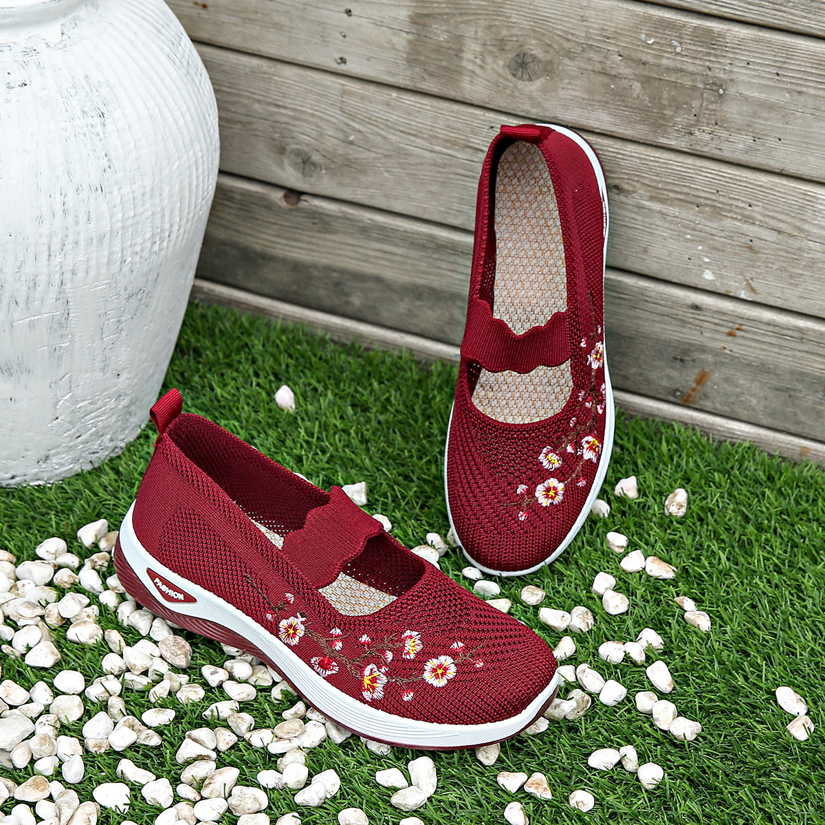 Mesmerizing Lightweight ballet flats with pointed toe for women | Tilly