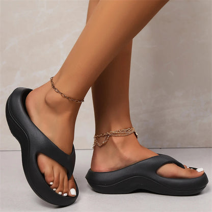 Brilliant Lightweight slide sandals with supportive design for women | Ruelle