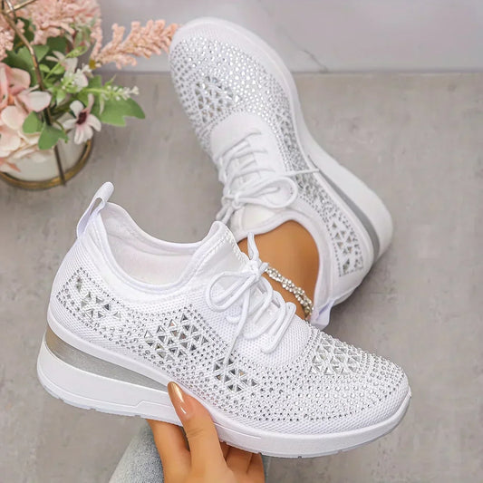 Snug Supportive everyday sneakers for women | Bellara