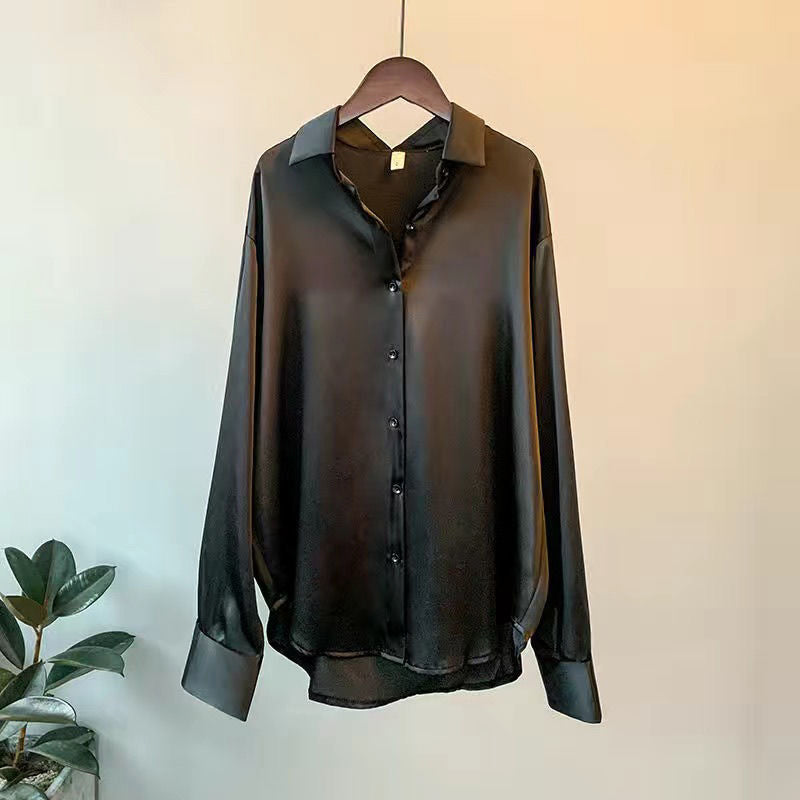 Cultivated Elegant classic blouse with refined silhouette for women | Andrea