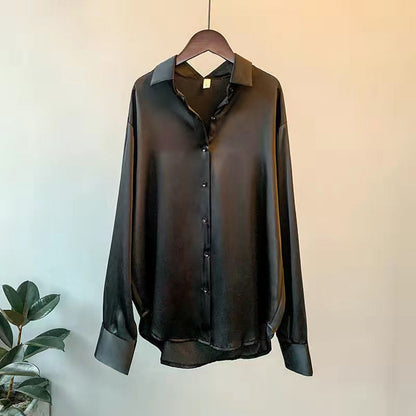 Cultivated Elegant classic blouse with refined silhouette for women | Andrea