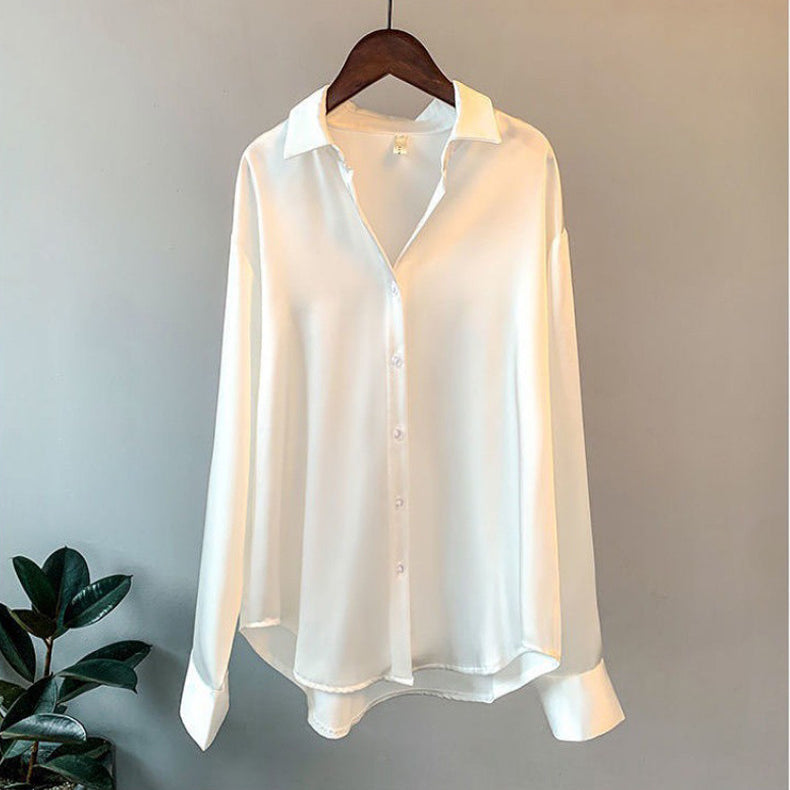 Cultivated Elegant classic blouse with refined silhouette for women | Andrea