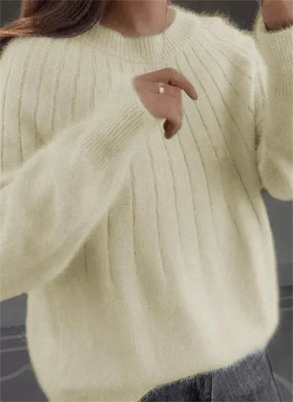 Speedy Elegant long-sleeve jumper with refined silhouette for women | Giada