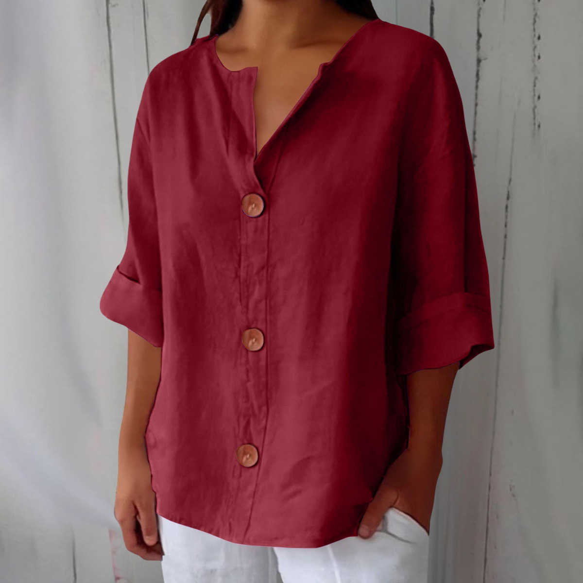 Permanent Classic everyday blouse with relaxed fit for women | Elara