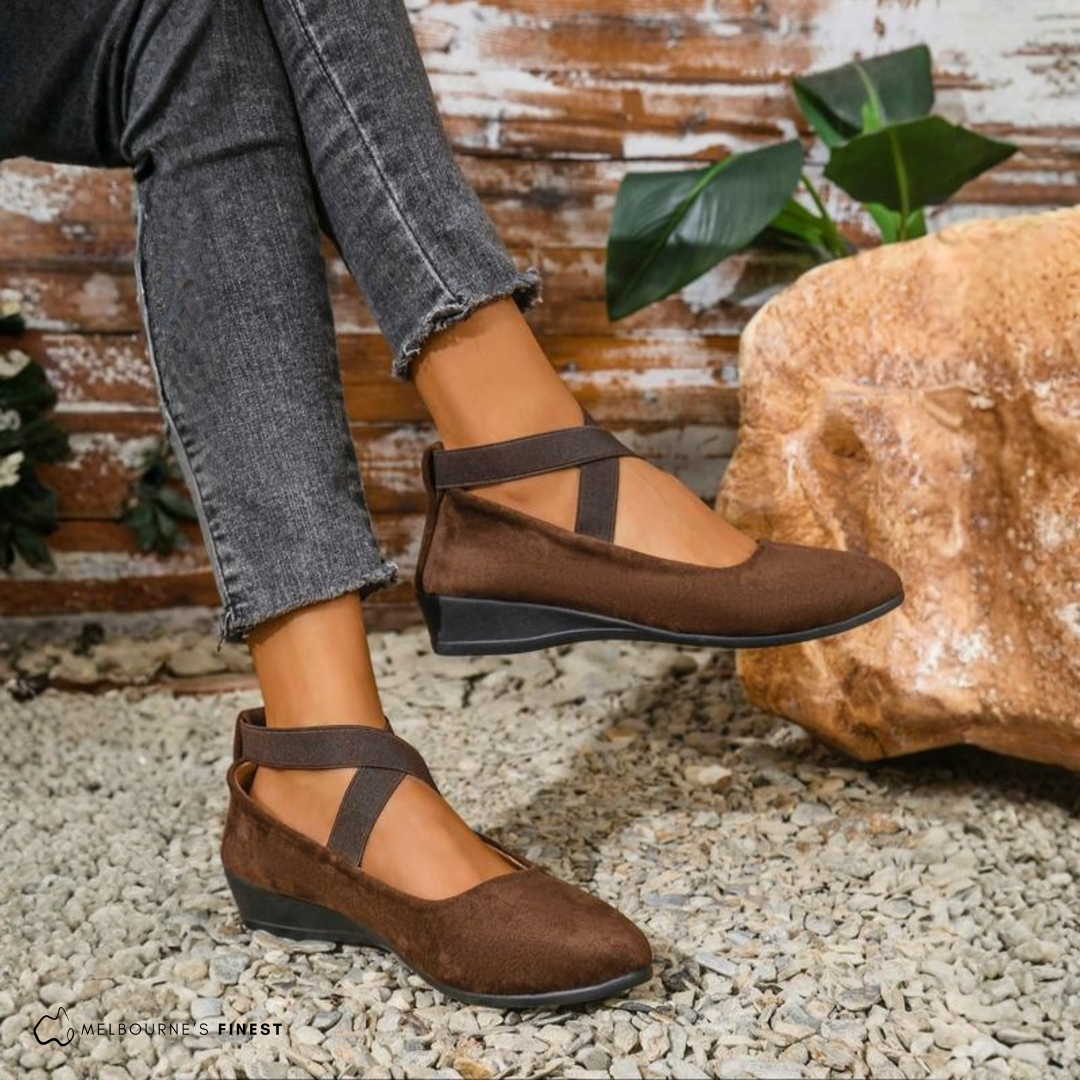 Tailored Comfortable supportive shoes for women | Mira