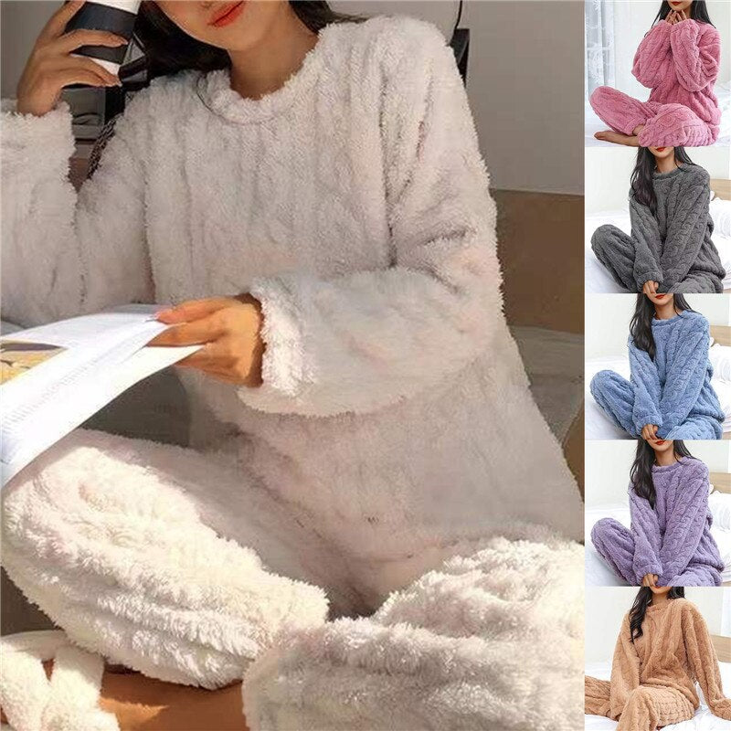 Mayfair Soft fleece pyjama set for cozy comfort for women | Maria