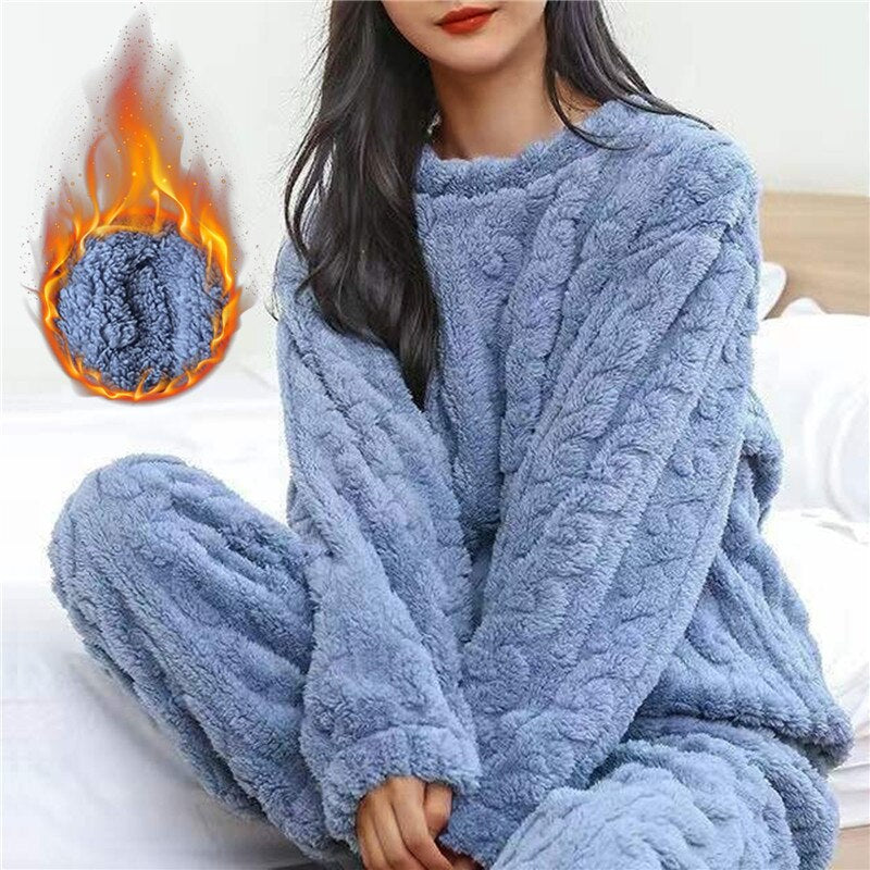 Mayfair Soft fleece pyjama set for cozy comfort for women | Maria