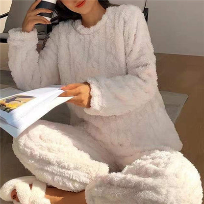Mayfair Soft fleece pyjama set for cozy comfort for women | Maria