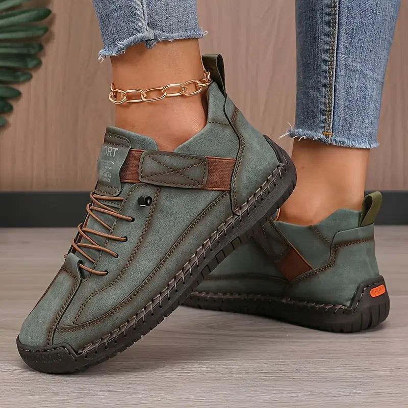 Classic orthopaedic everyday trainers for women | Mia -3