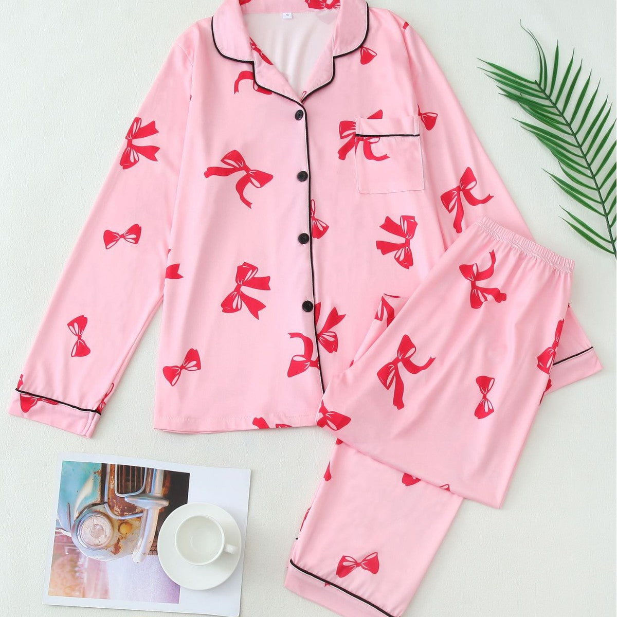 Garden Elegant long sleeve top and pyjama set for women | Elara