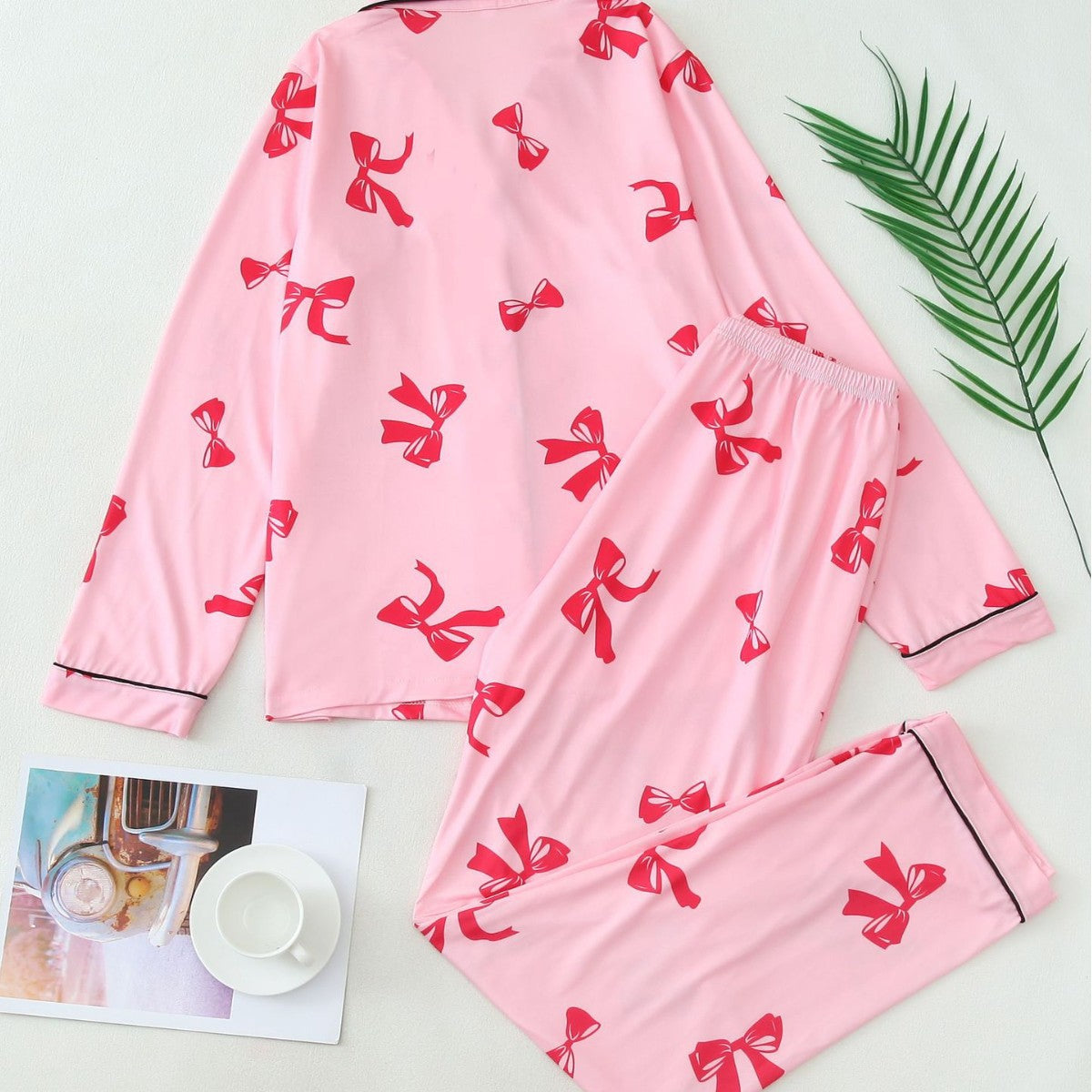 Garden Elegant long sleeve top and pyjama set for women | Elara