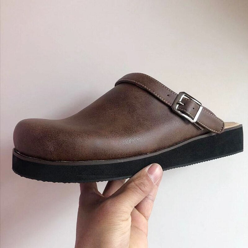 Animated Supportive comfort shoes with sleek silhouette for men | Rhys