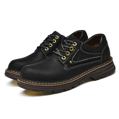 Soothing Rugged oxford shoes with classic silhouette for men | Cruz