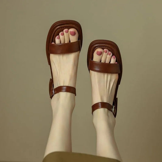 Refreshing Everyday elegance sandals with adjustable straps for women | Hester