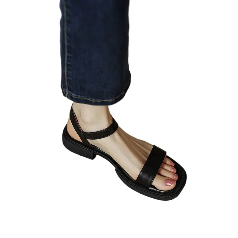 Refreshing Everyday elegance sandals with adjustable straps for women | Hester