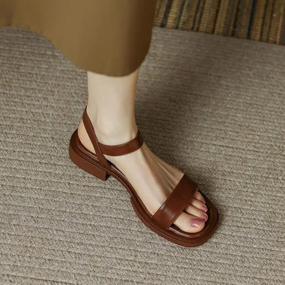 Refreshing Everyday elegance sandals with adjustable straps for women | Hester