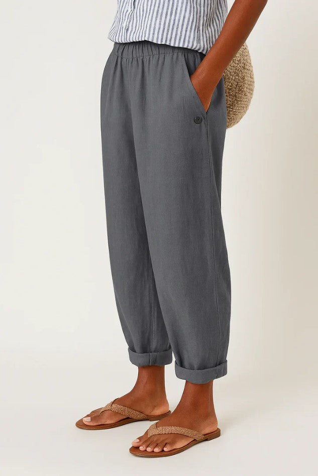Cosmopolitan Relaxed straight-leg trousers for women | Roselle