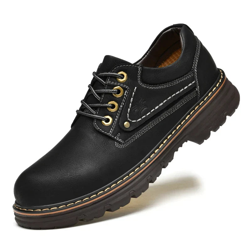 Soothing Rugged oxford shoes with classic silhouette for men | Cruz