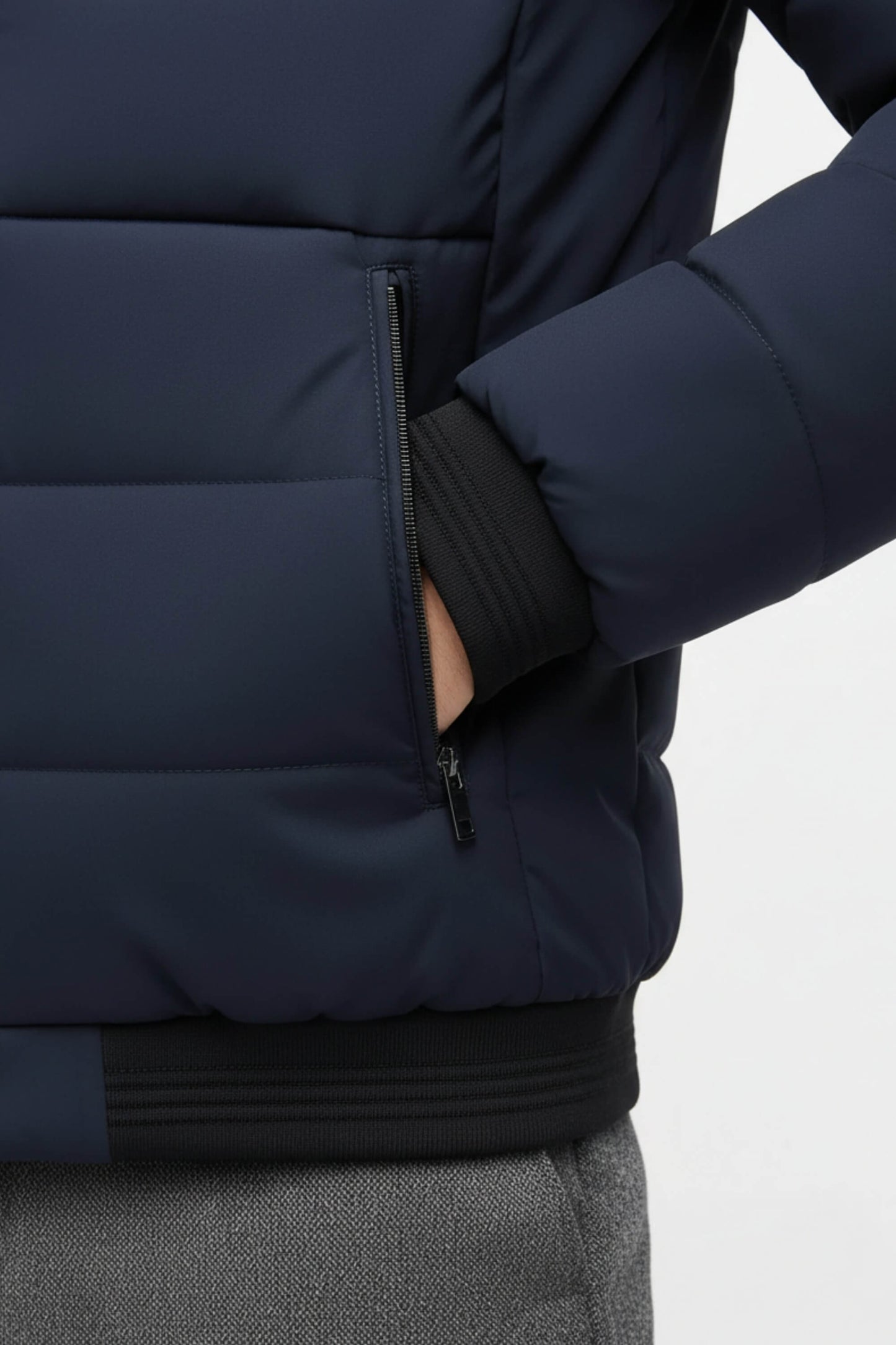 Healing Stand-collar puffer jacket with zippered pockets for men | Caurelle
