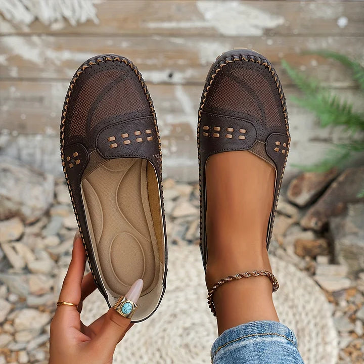 Cozy Supportive everyday shoes for women | Daria