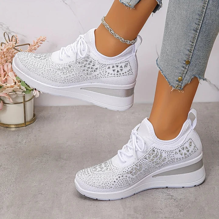 Snug Supportive everyday sneakers for women | Bellara