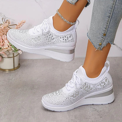 Snug Supportive everyday sneakers for women | Bellara